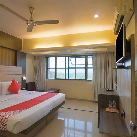 Oyo 3287 Hotel Mansarovar Navi Mumbai Esterno foto