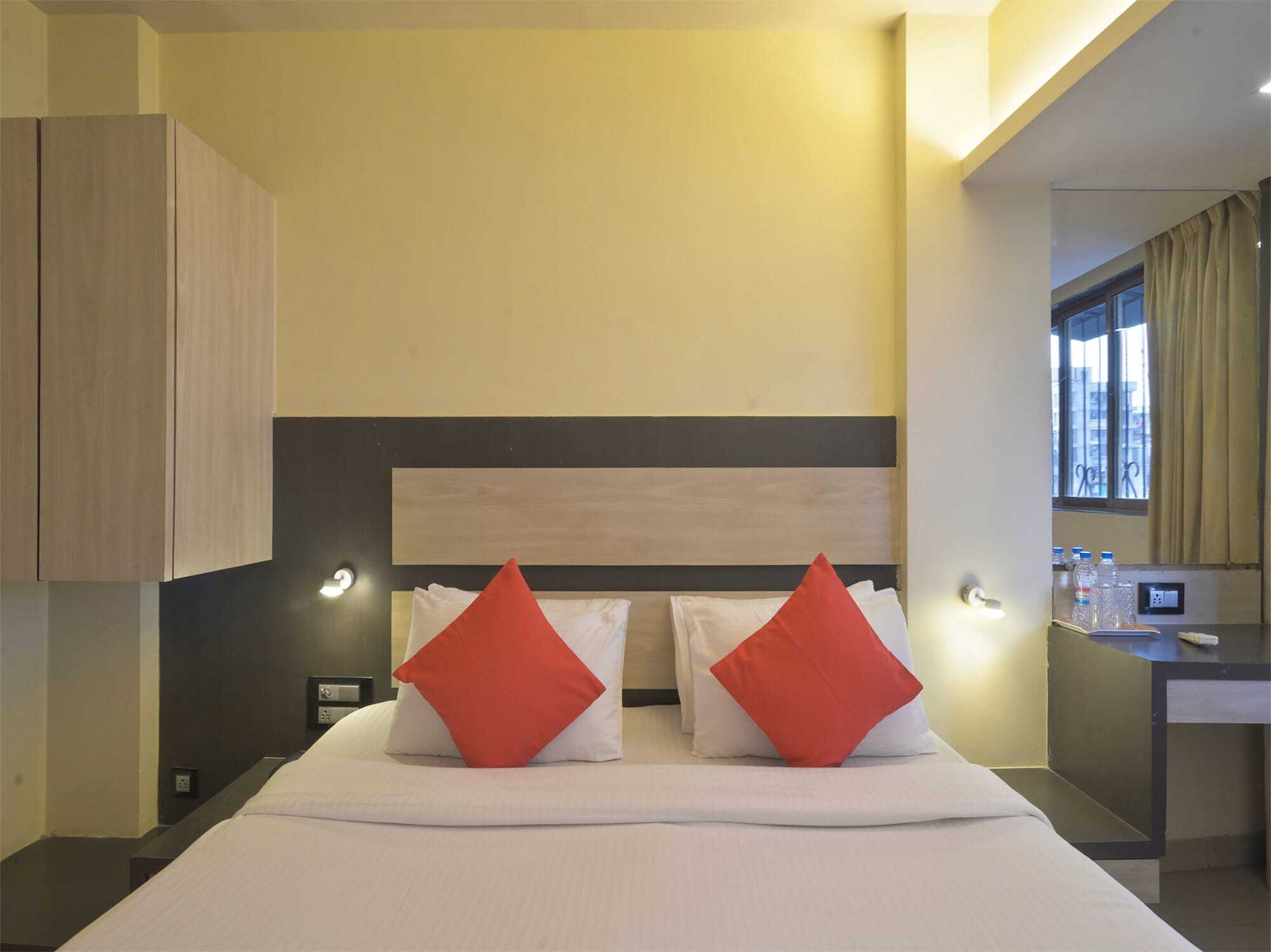 Oyo 3287 Hotel Mansarovar Navi Mumbai Esterno foto